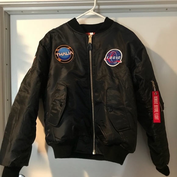 logic bomber jacket black